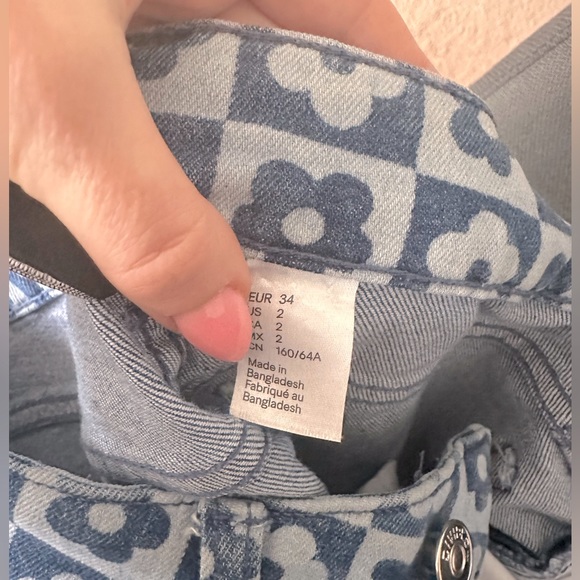 HM set ,cool and stylish .size small - Picture 2 of 2